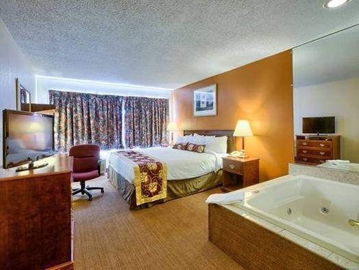 Rodeway Inn Muskegon Heights Exterior photo